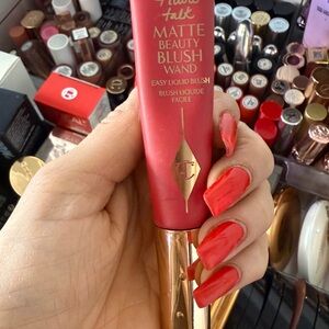 Charlotte Tilbury Matte Beauty Blush Wand - Pillow talk dream pop